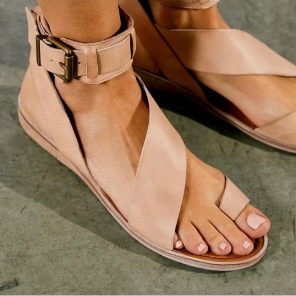 Free People sandals